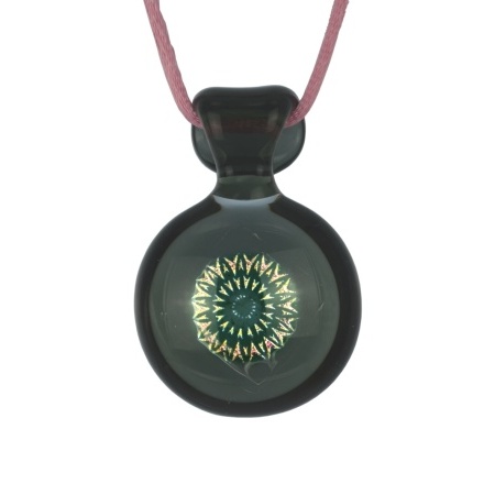 mandala_pendant_proton_glass_completed_3_1467613454